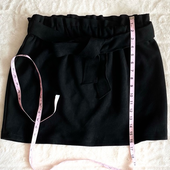 Mini w/Attached Tie - Picture 2 of 3